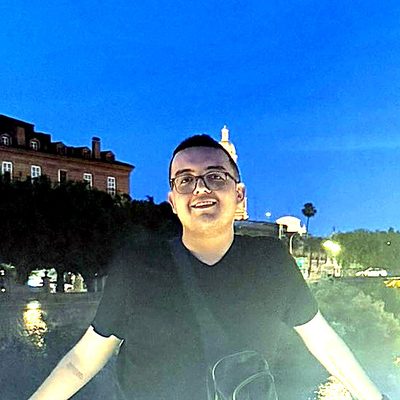 José Quintero, fundador de GENESIS, en Sevilla